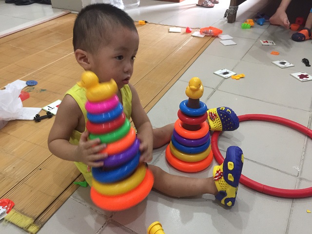 CÙNG NHÀ TRĂNG VỀ THĂM CÁC BÉ TẠI CƠ SỞ BẢO TRỢ XÃ HỘI TỔNG HỢP BẮC GIANG